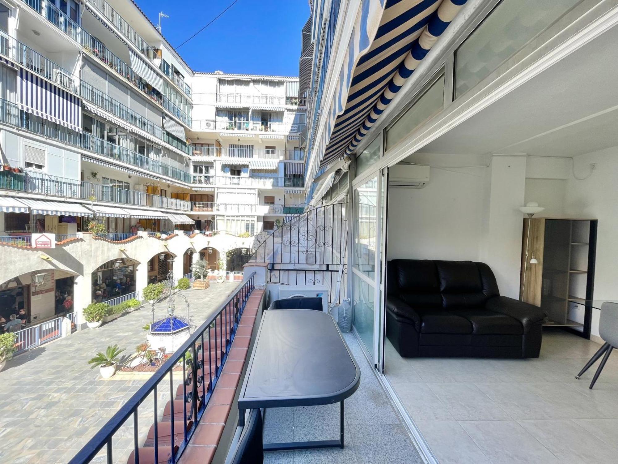 Apartment In Benidorm City Center Luaran gambar